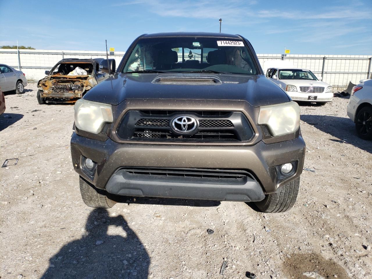 2013 TOYOTA TACOMA DOU - Image 5