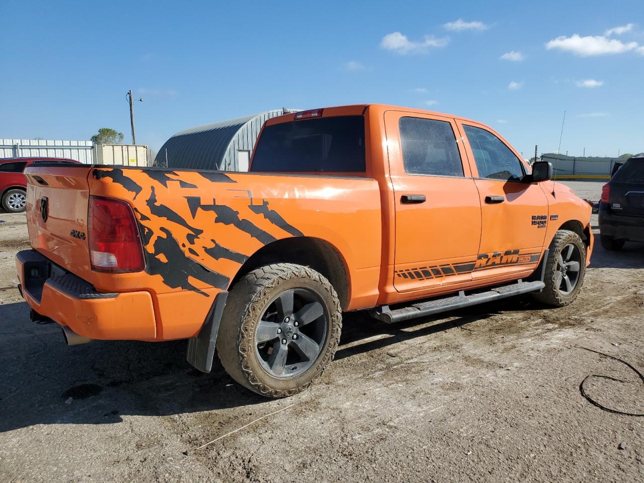2019 RAM 1500 CLASS - Image 3