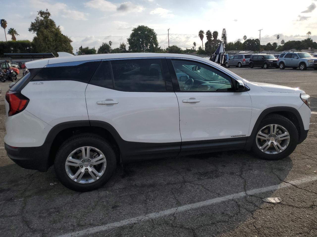 2019 GMC TERRAIN SL - Image 3