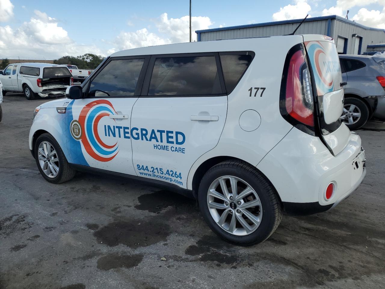 2019 KIA SOUL + - Image 2