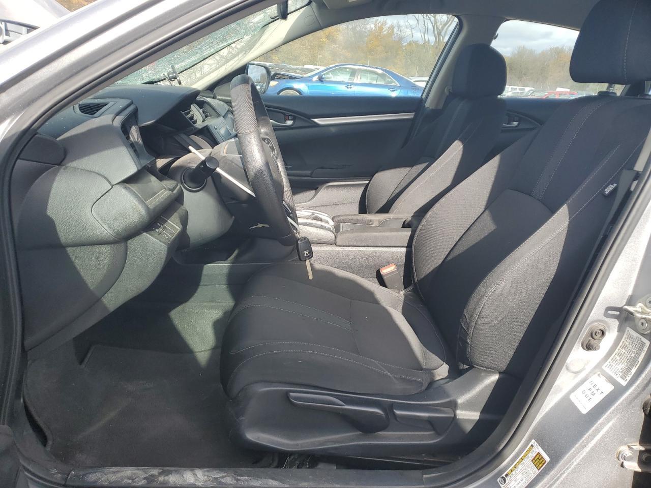 2019 HONDA CIVIC LX - Image 7