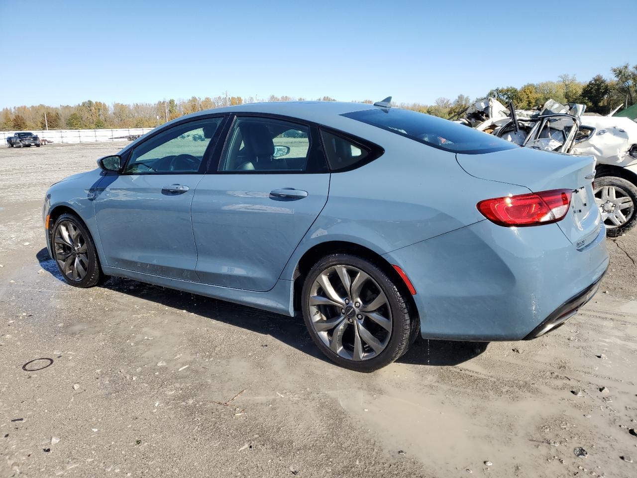 2015 CHRYSLER 200 S - Фото 2
