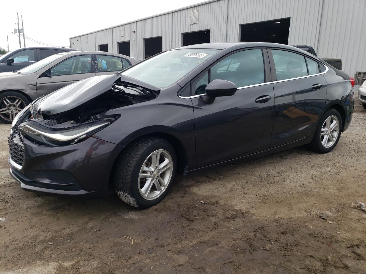 2017 CHEVROLET CRUZE LT
