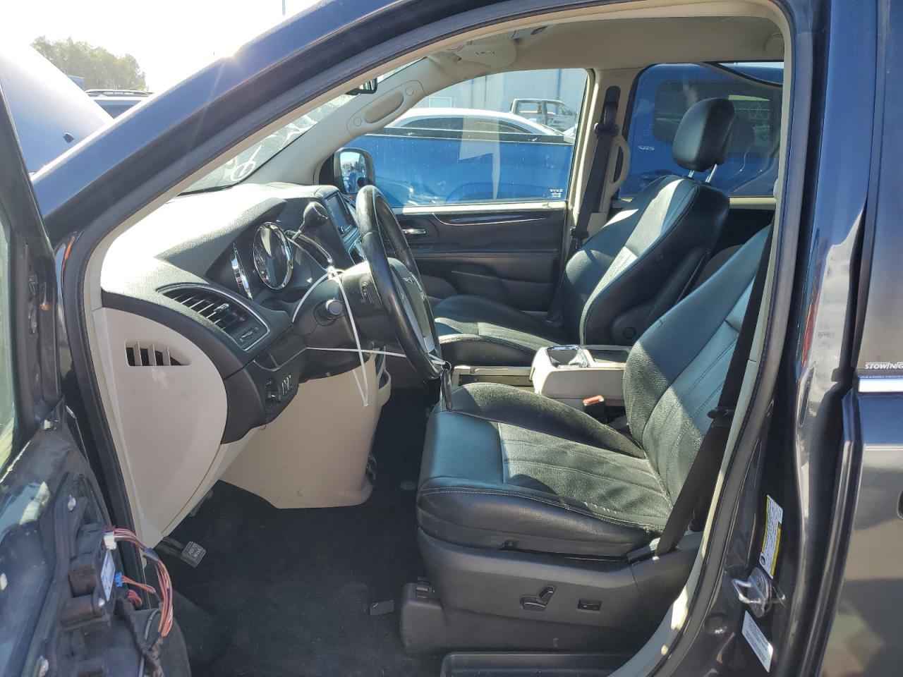 2014 CHRYSLER TOWN & COU - Фото 7