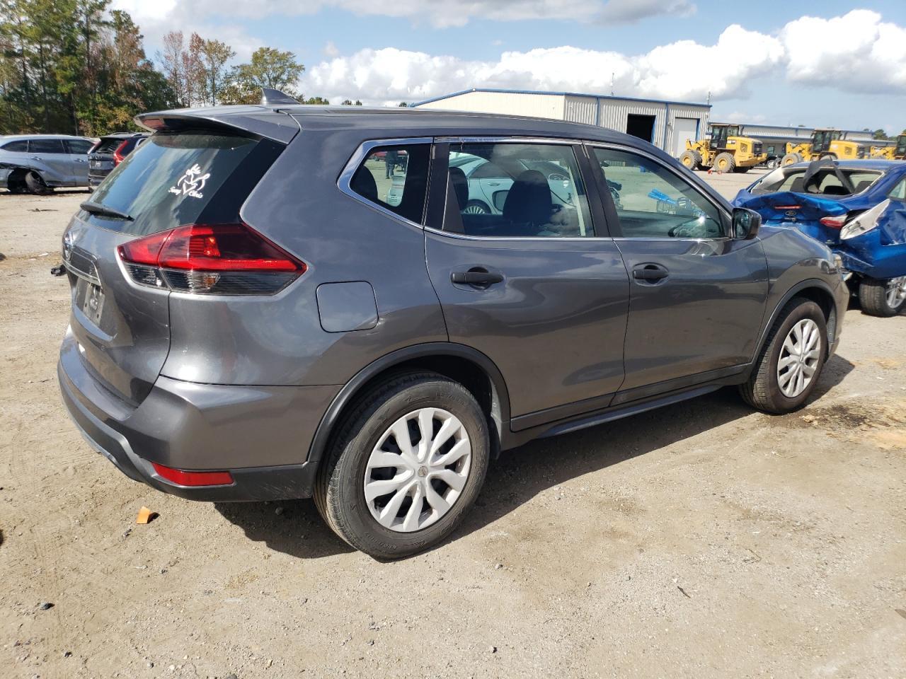 2018 NISSAN ROGUE S - Фото 3