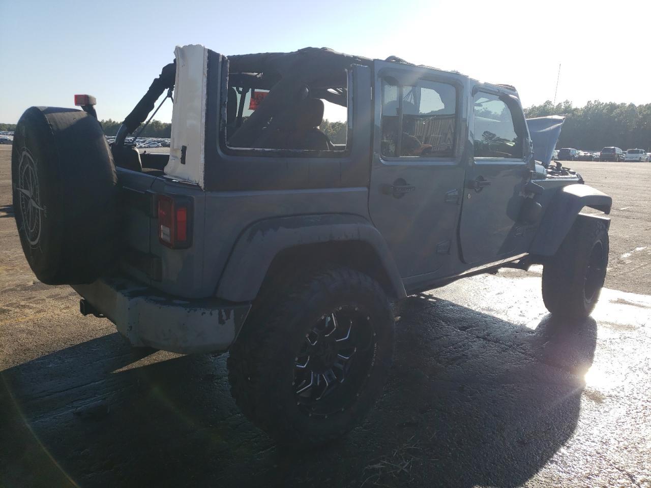 2015 JEEP WRANGLER U - Фото 3
