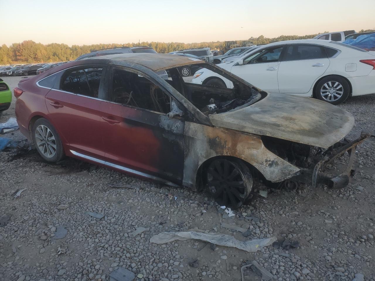 2017 HYUNDAI SONATA SPO - Image 4