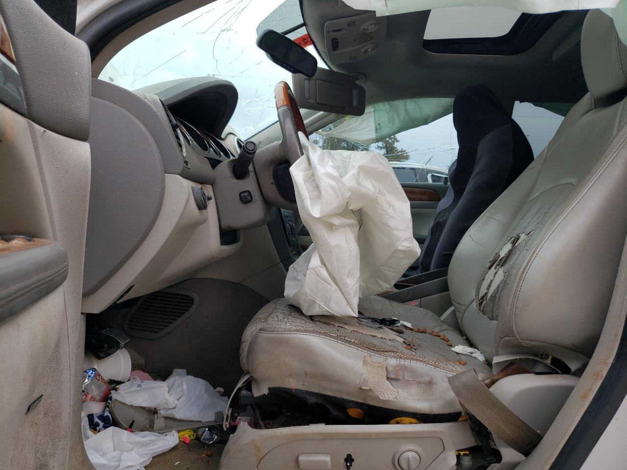 2011 BUICK ENCLAVE CX - Image 7