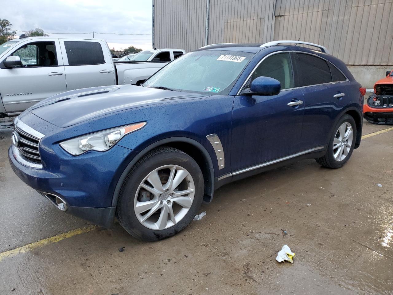 2013 INFINITI FX37 car image