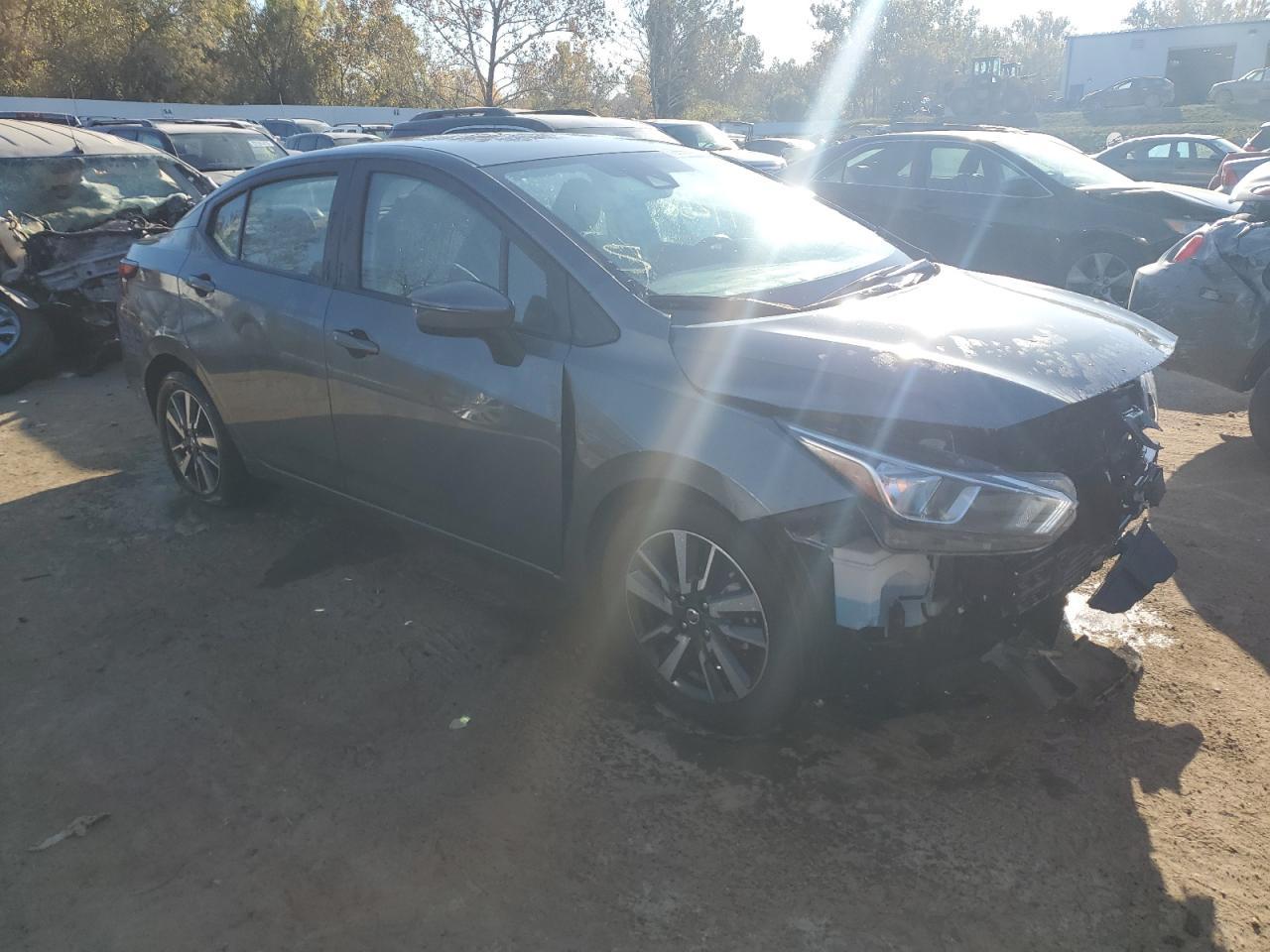 2021 NISSAN VERSA SV - Фото 4
