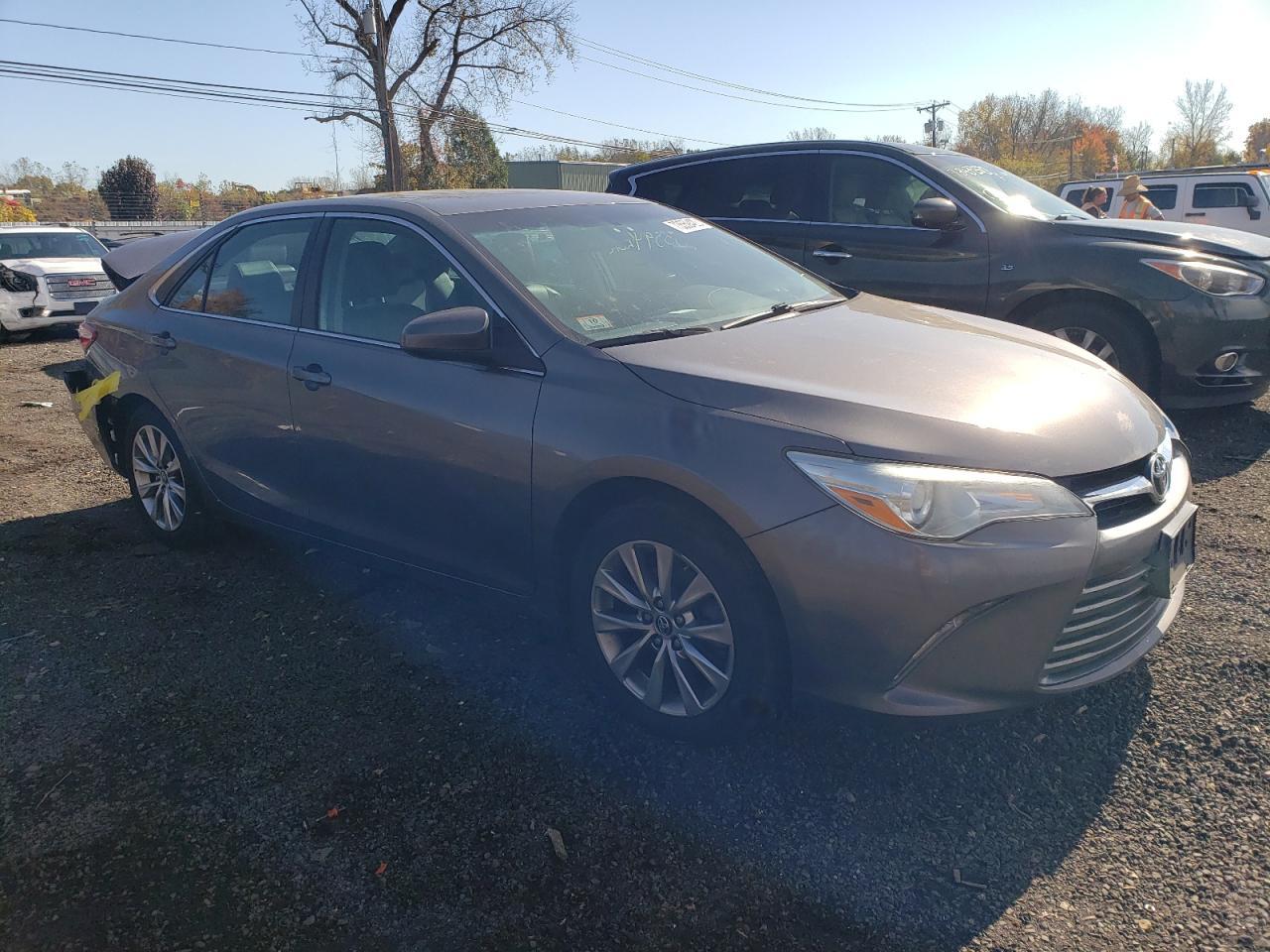 2015 TOYOTA CAMRY LE - Фото 4