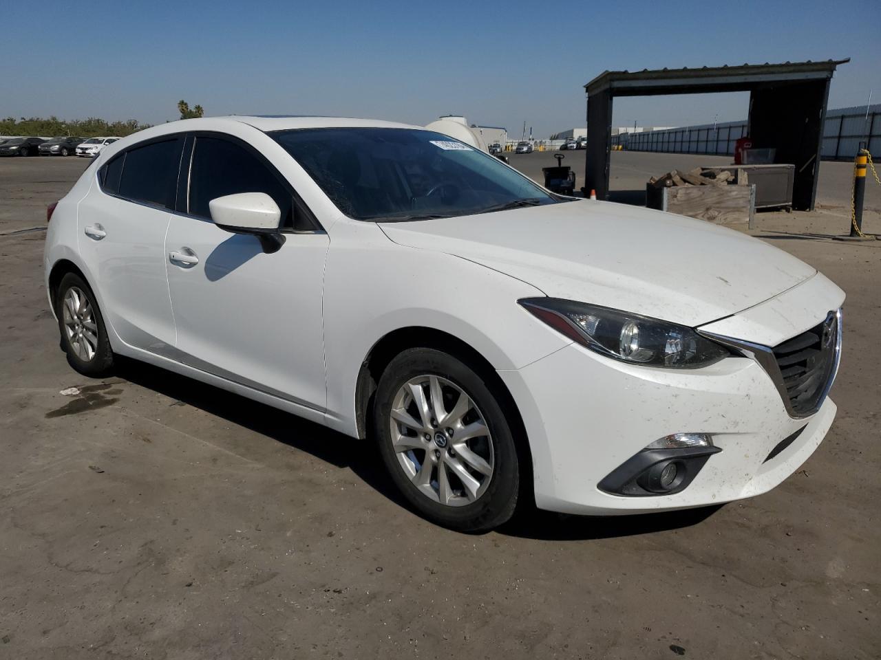 2016 MAZDA 3 GRAND TO - Image 4