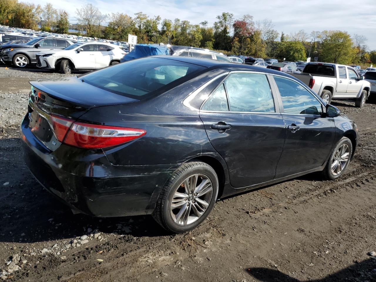 2017 TOYOTA CAMRY LE - Image 3