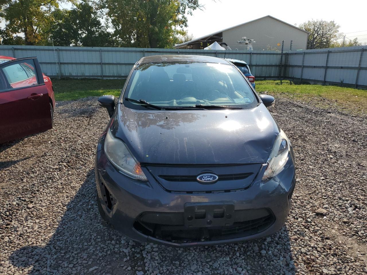2013 FORD FIESTA SE - Image 5