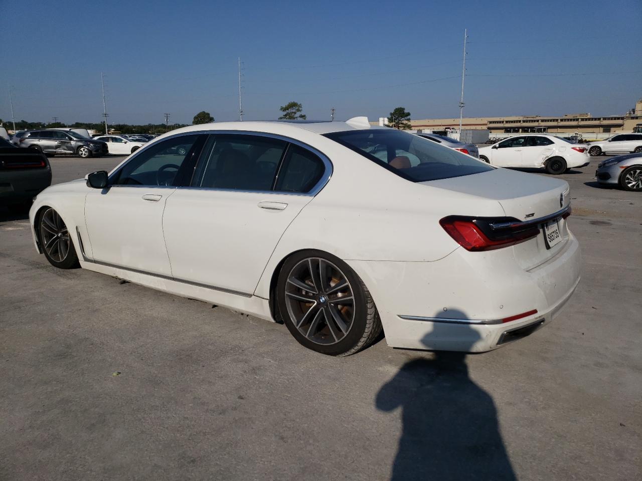 2020 BMW 750 XI - Image 2