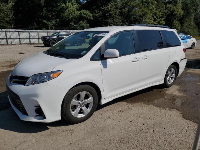 2019 TOYOTA SIENNA LE