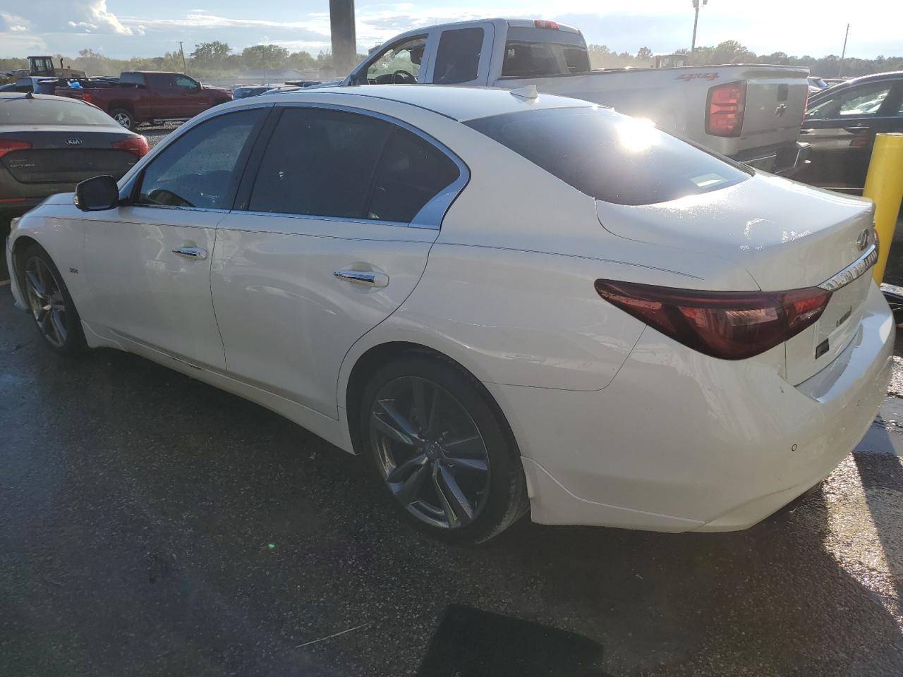 2019 INFINITI Q50 LUXE - Image 2