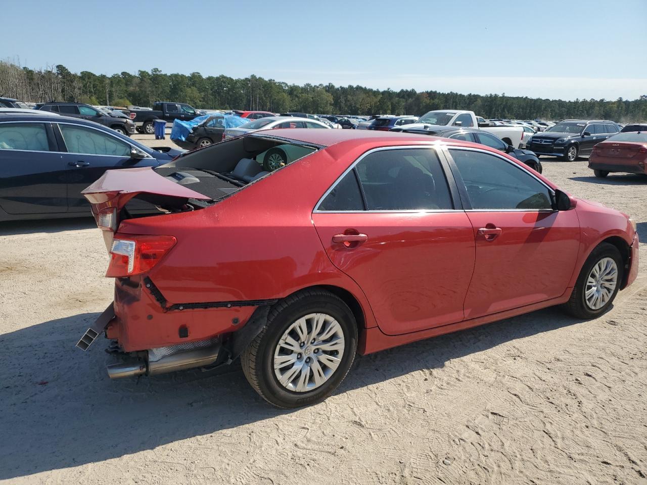 2014 TOYOTA CAMRY L - Image 3