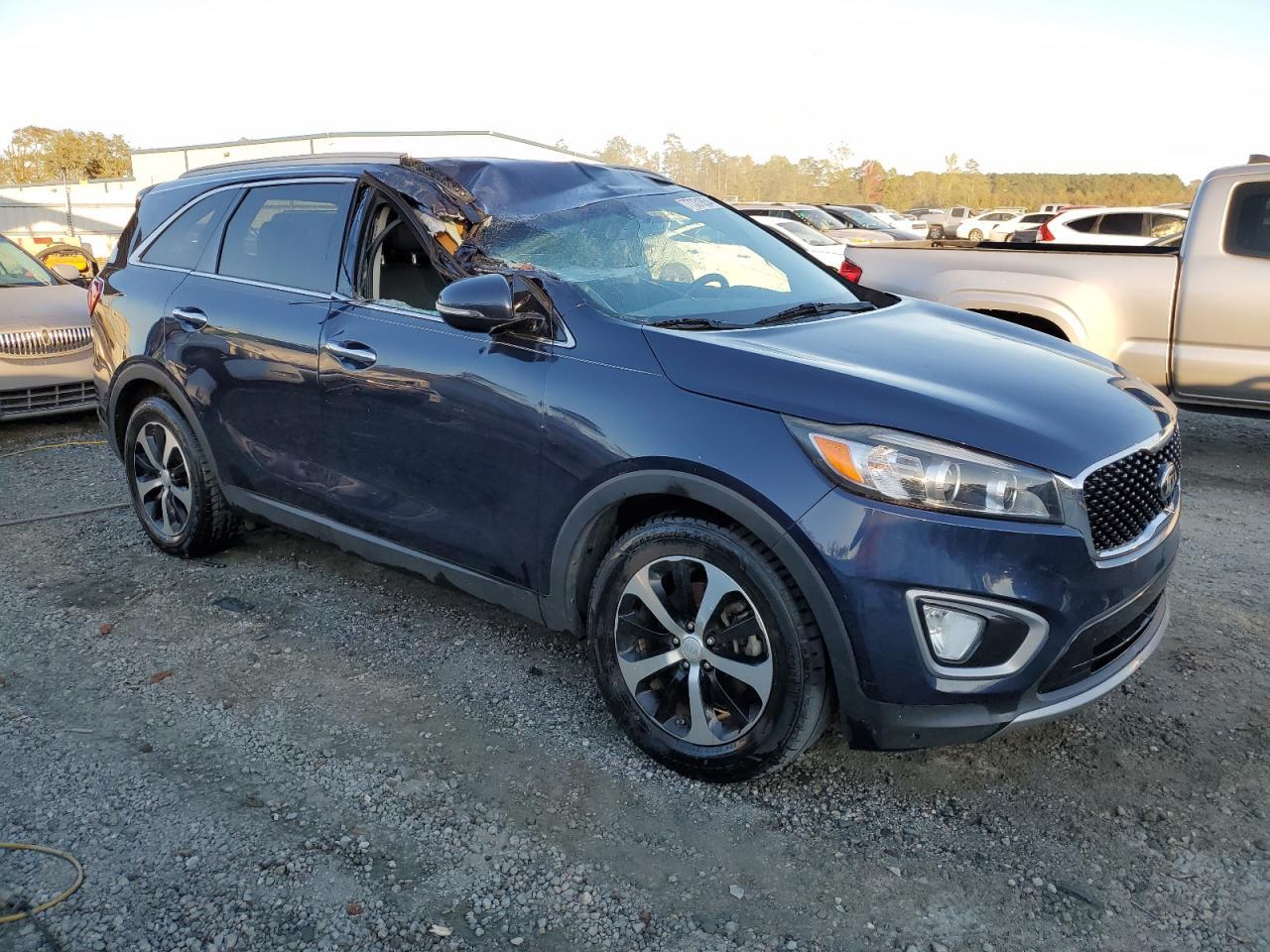 2016 KIA SORENTO EX - Image 4