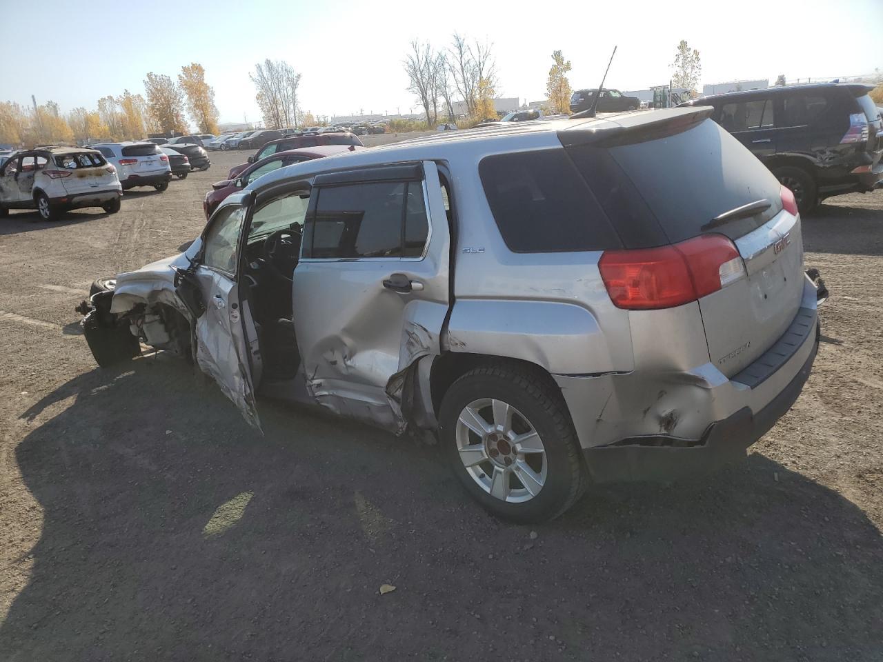 2013 GMC TERRAIN SL - Фото 2