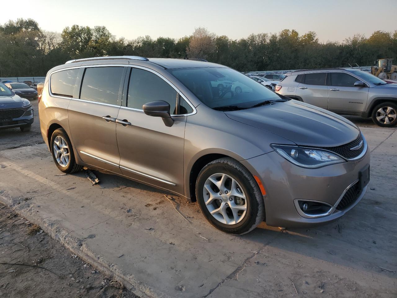 2017 CHRYSLER PACIFICA T - Фото 4