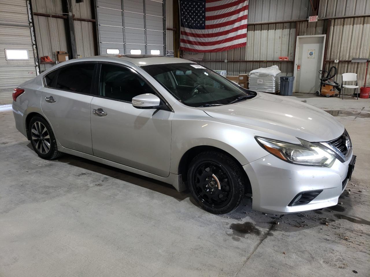 2017 NISSAN ALTIMA 2.5 - Фото 4