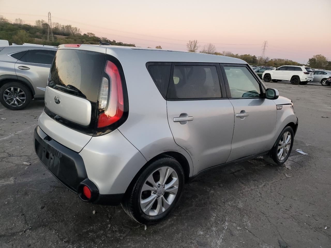 2016 KIA SOUL + - Фото 3