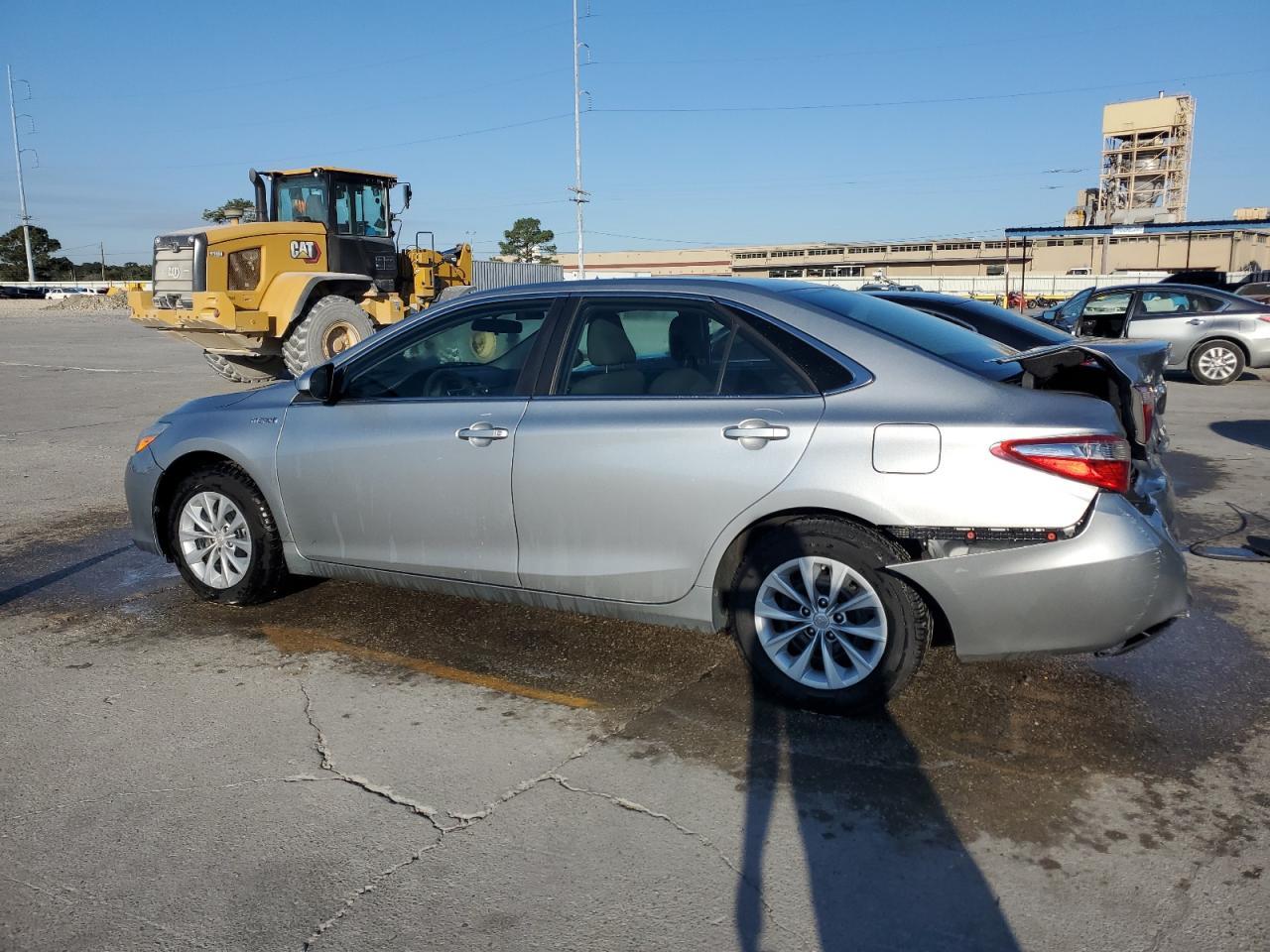 2017 TOYOTA CAMRY HYBR - Image 2