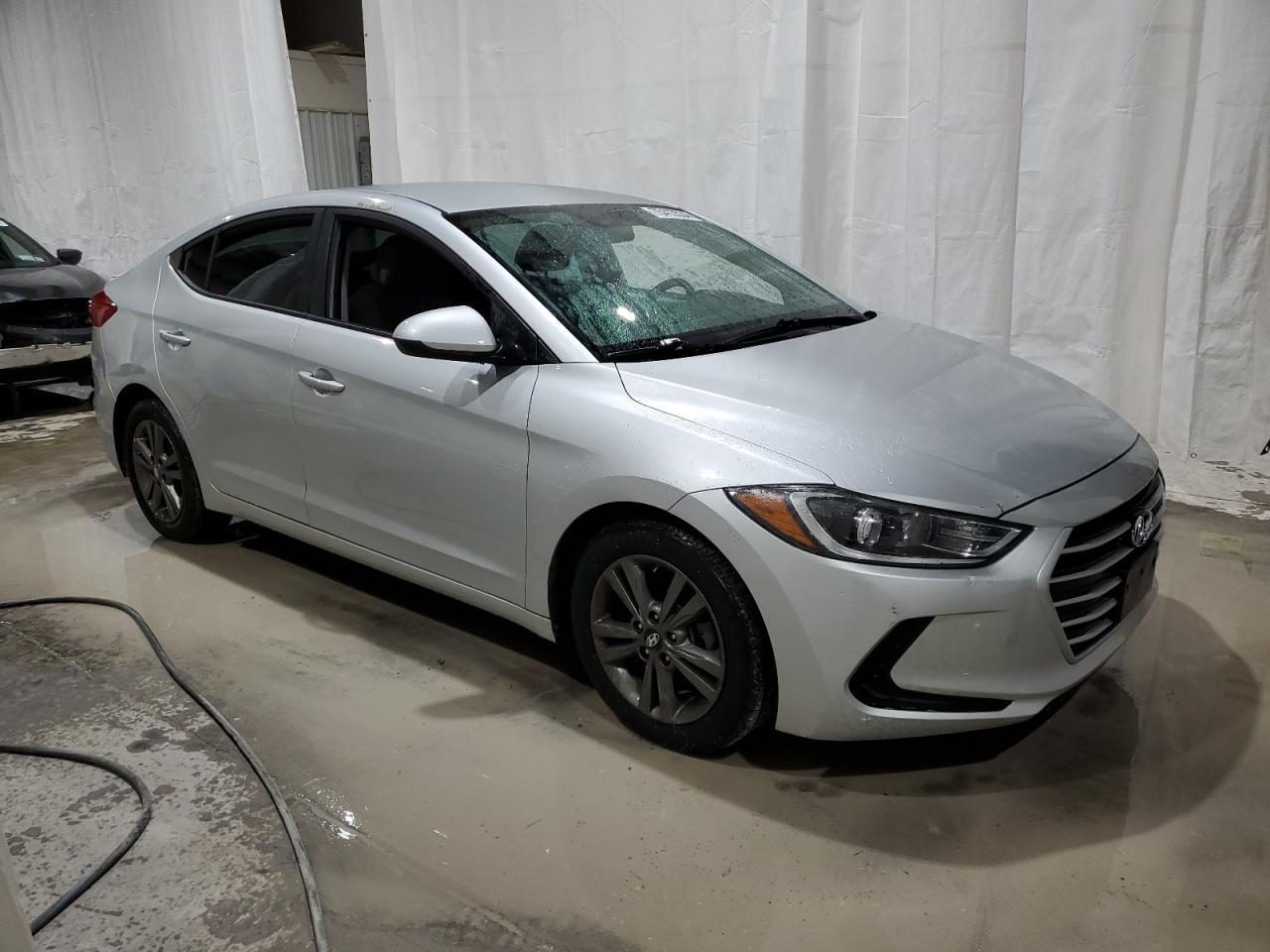 2018 HYUNDAI ELANTRA SE - Фото 4