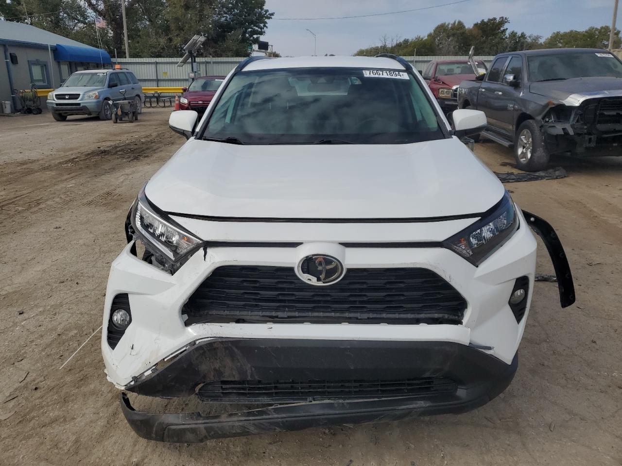 2020 TOYOTA RAV4 XLE - Image 5