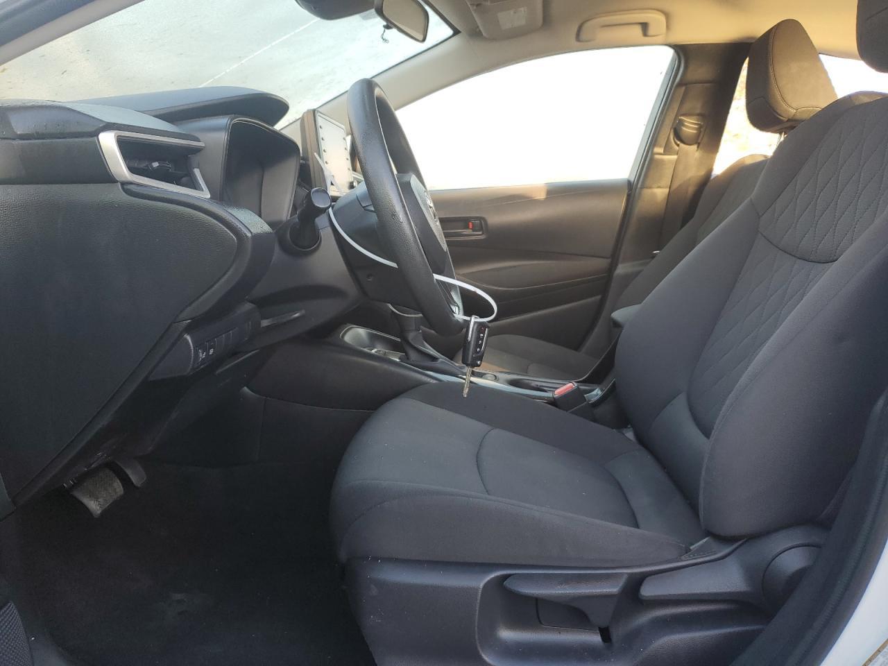 2022 TOYOTA COROLLA LE - Фото 7