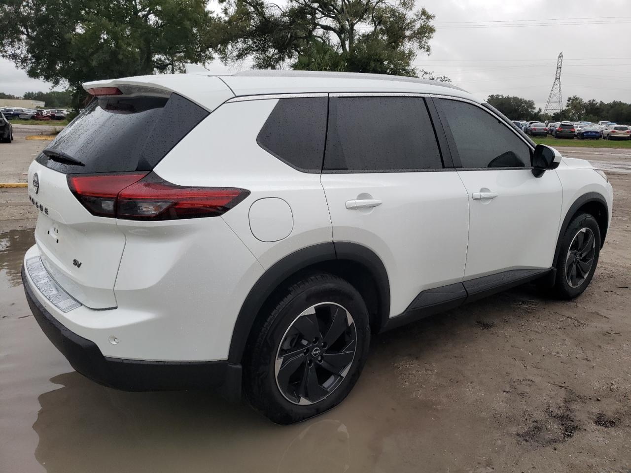 2024 NISSAN ROGUE SV - Фото 3
