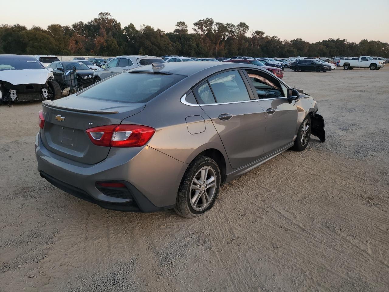 2017 CHEVROLET CRUZE LT - Фото 3