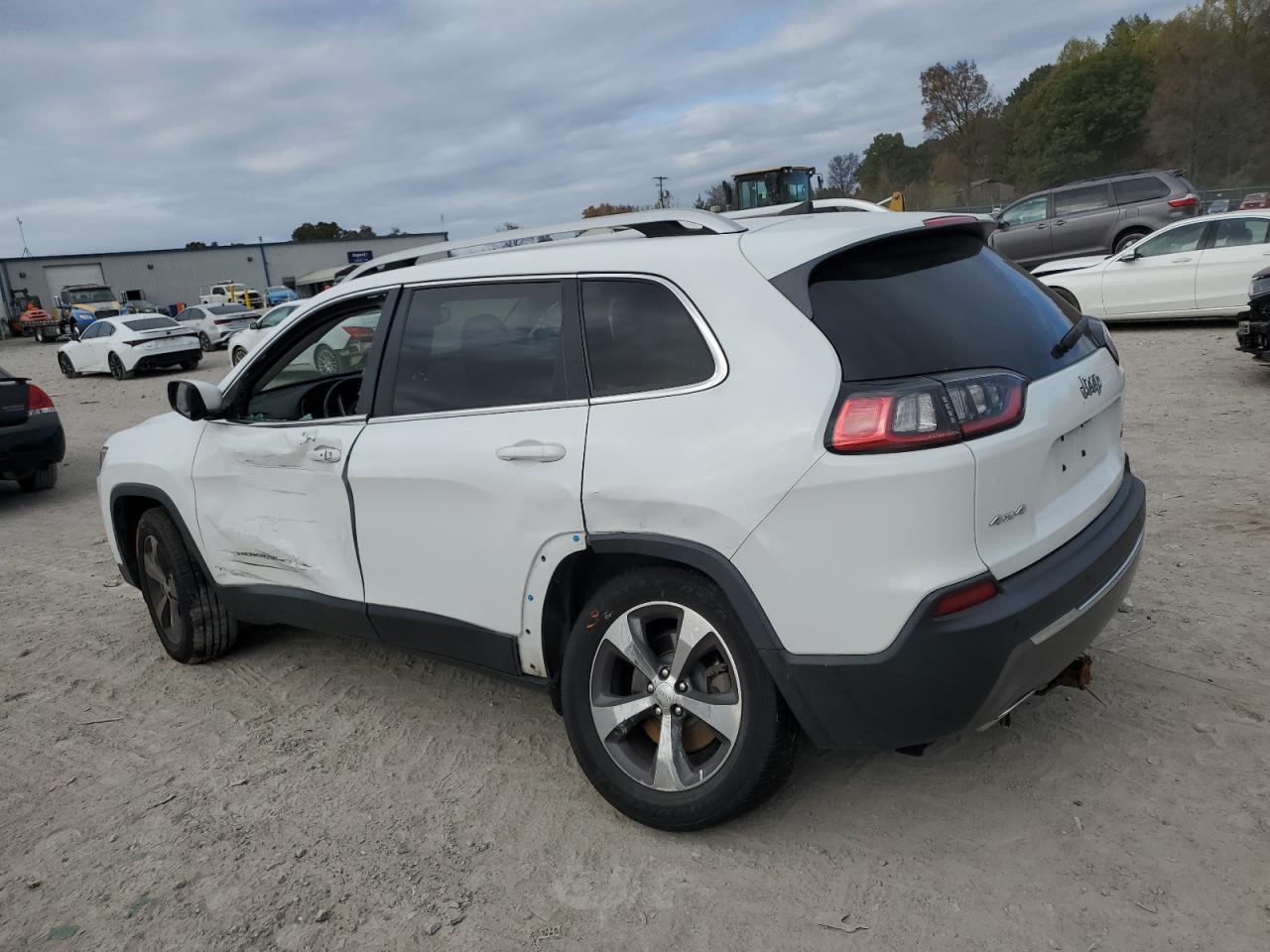 2019 JEEP CHEROKEE L - Image 2