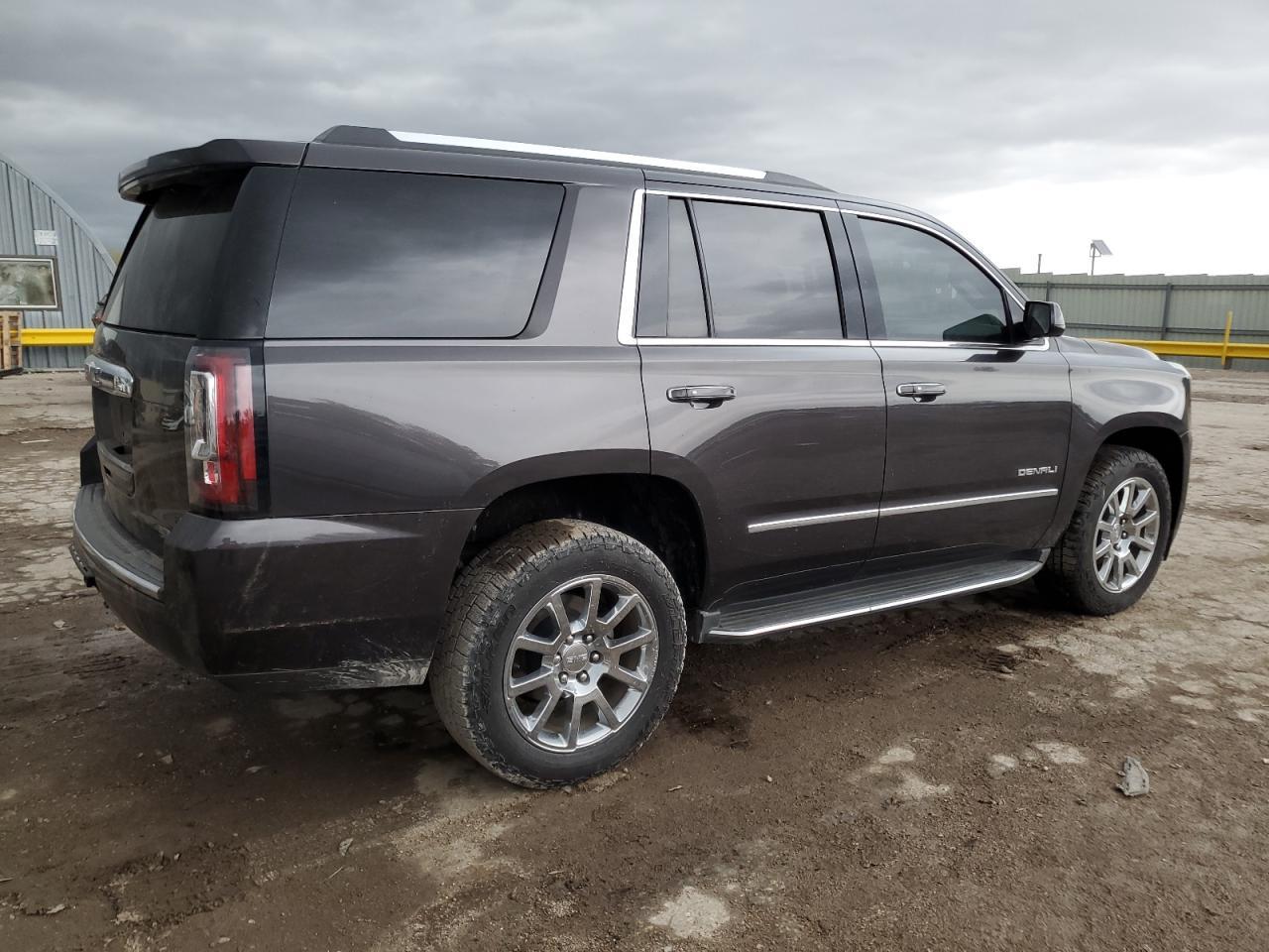 2016 GMC YUKON DENA - Фото 3