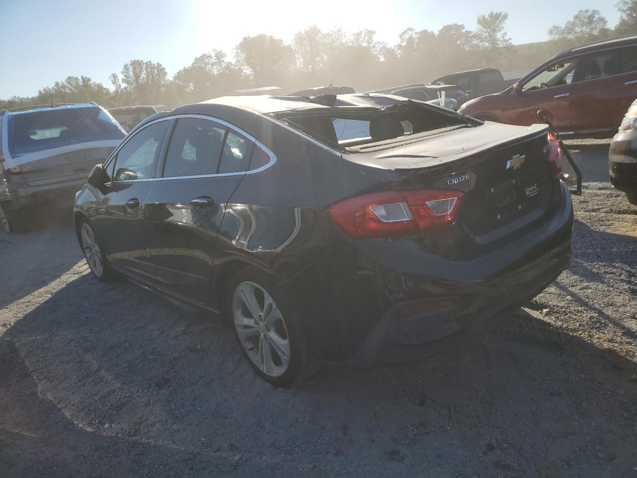 2016 CHEVROLET CRUZE PREM - Image 2