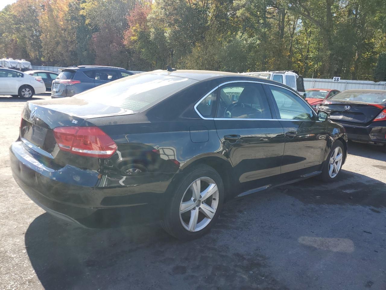 2013 VOLKSWAGEN PASSAT SE - Фото 3