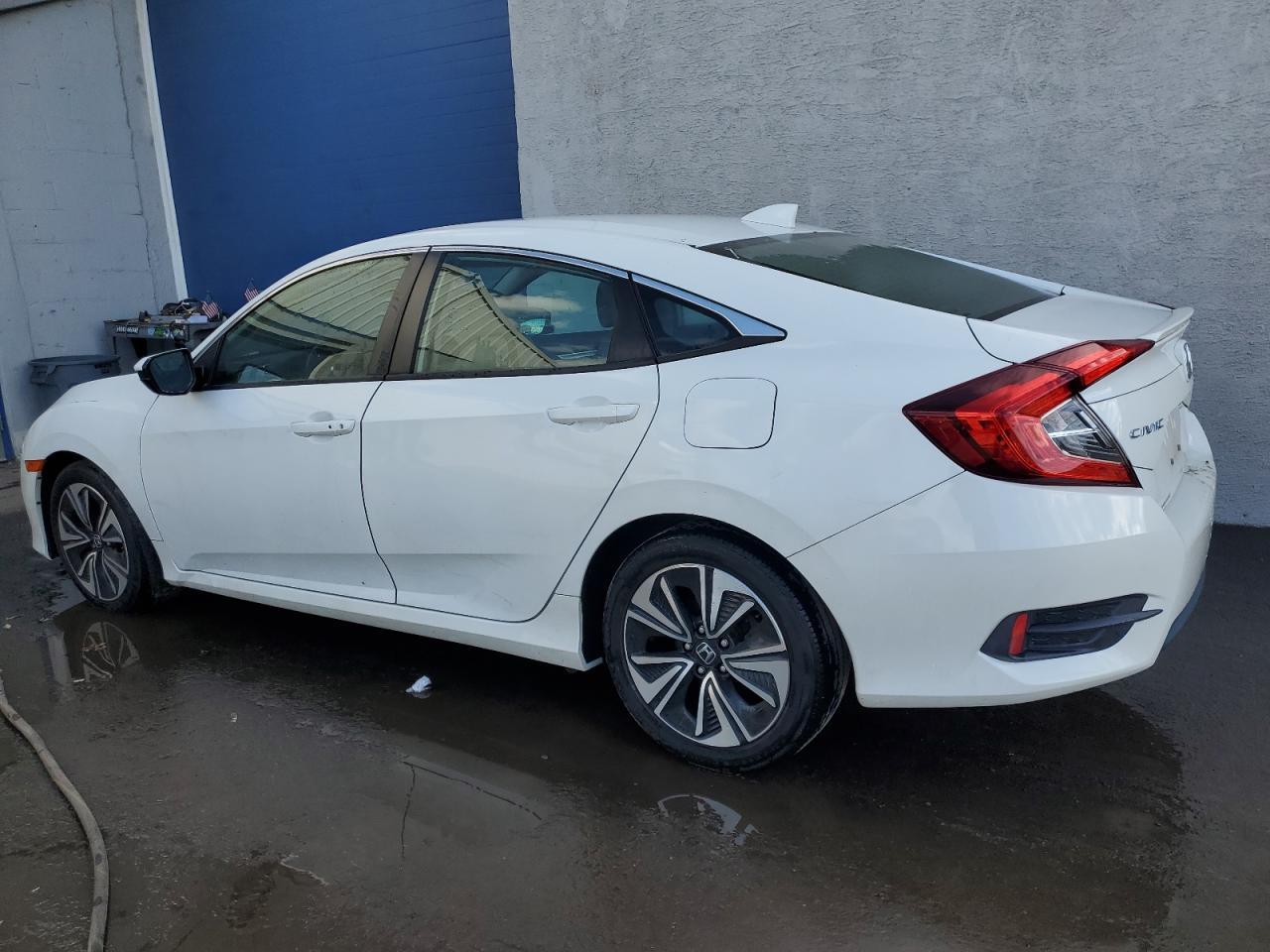 2018 HONDA CIVIC EX - Image 2