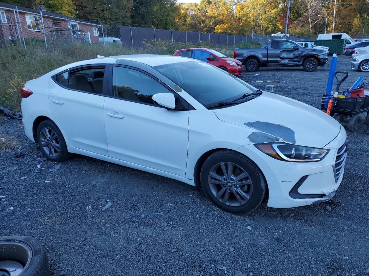 2017 HYUNDAI ELANTRA SE - Фото 4