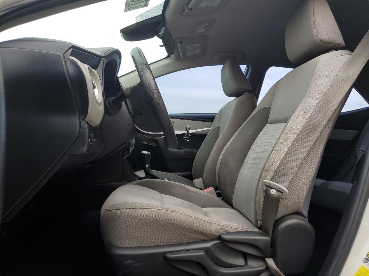 2018 TOYOTA COROLLA L - Фото 7