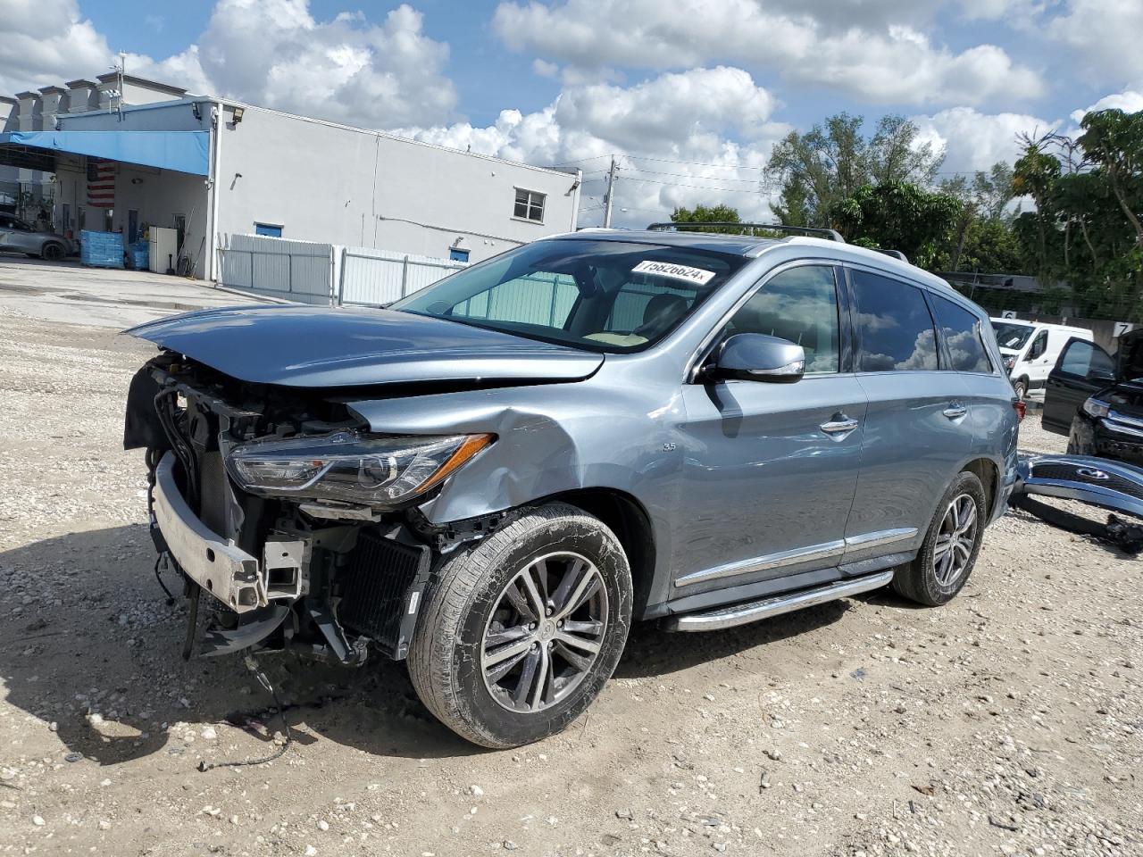 2019 INFINITI QX60 LUXE