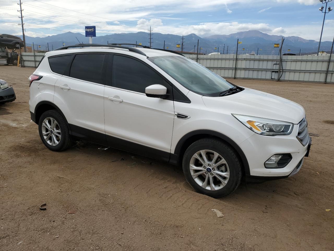 2017 FORD ESCAPE SE - Фото 4