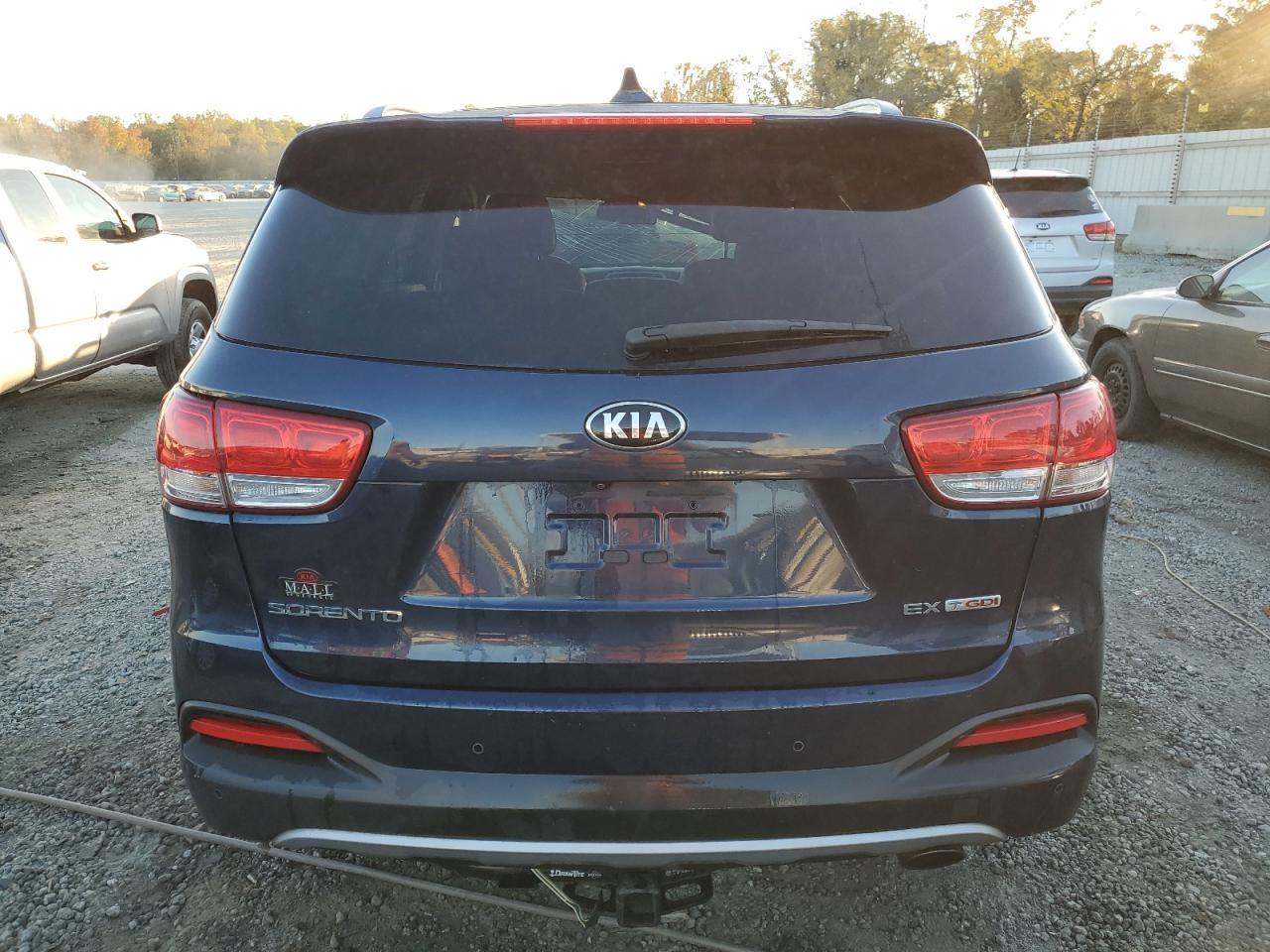 2016 KIA SORENTO EX - Image 6