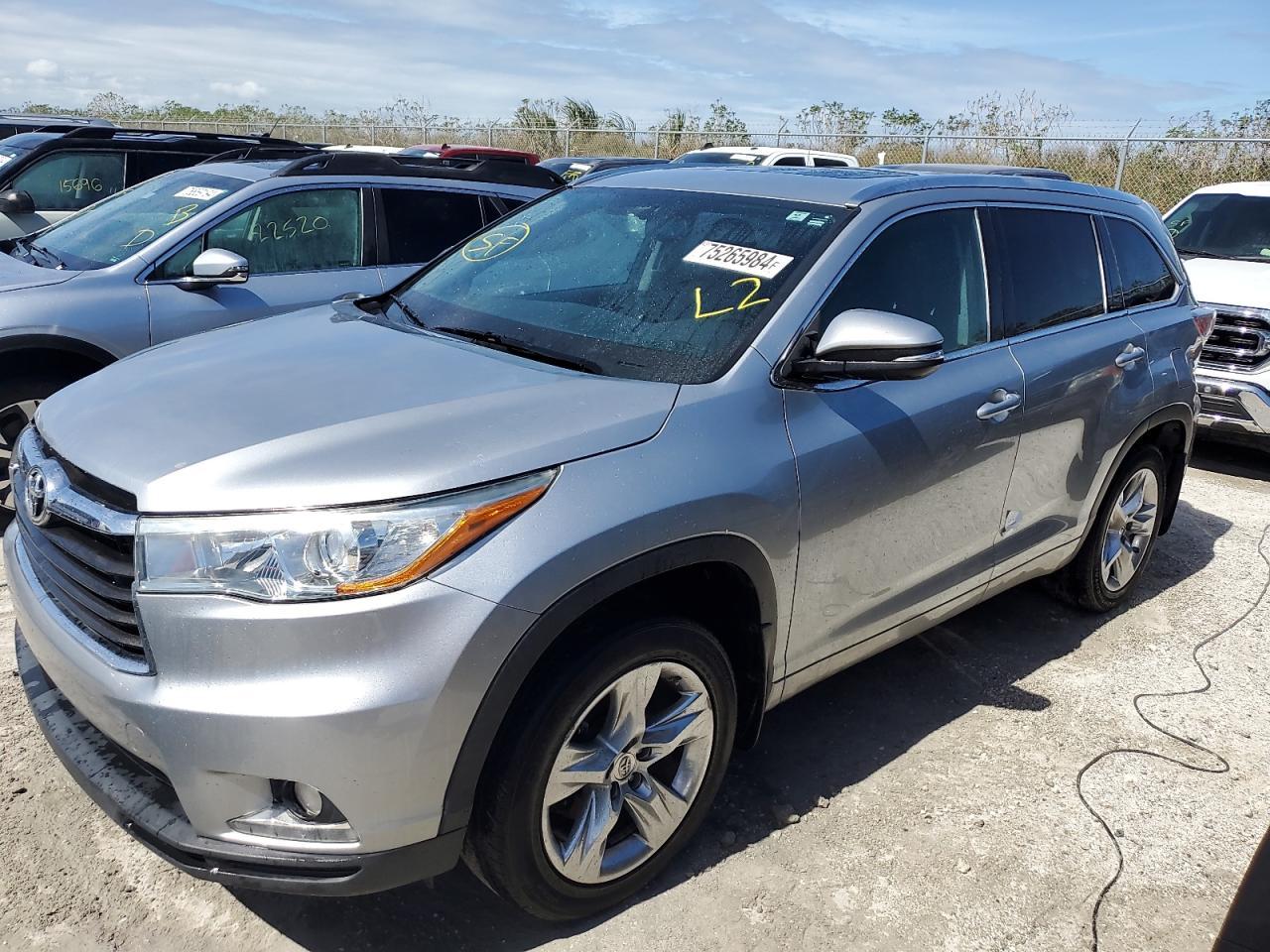 2015 TOYOTA HIGHLANDER