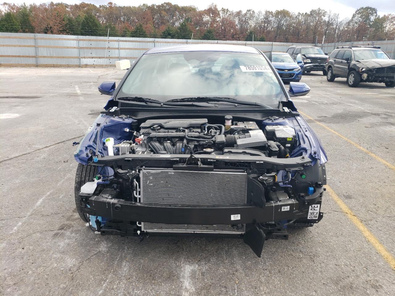 2024 HYUNDAI ELANTRA SE - Фото 5