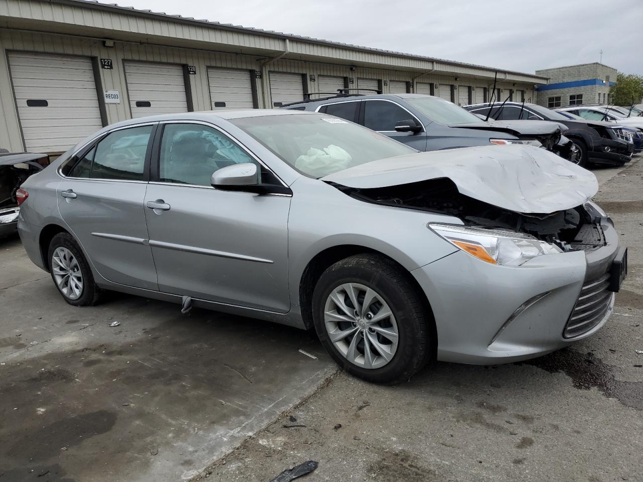 2017 TOYOTA CAMRY LE - Image 4
