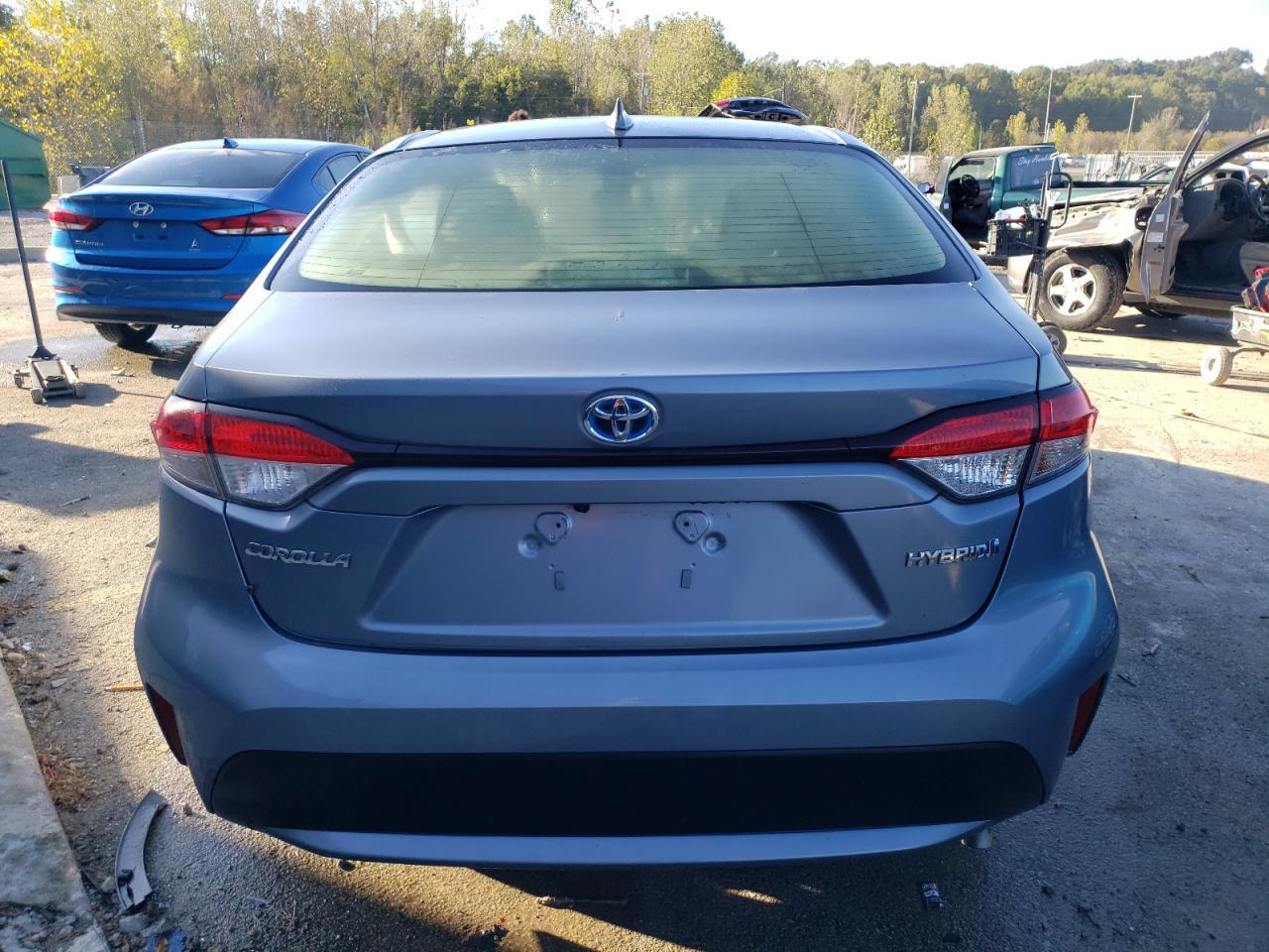 2021 TOYOTA COROLLA LE - Фото 6