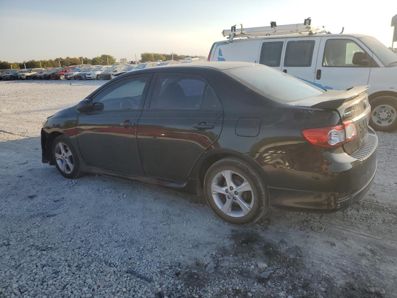 2013 TOYOTA COROLLA BA - Image 2