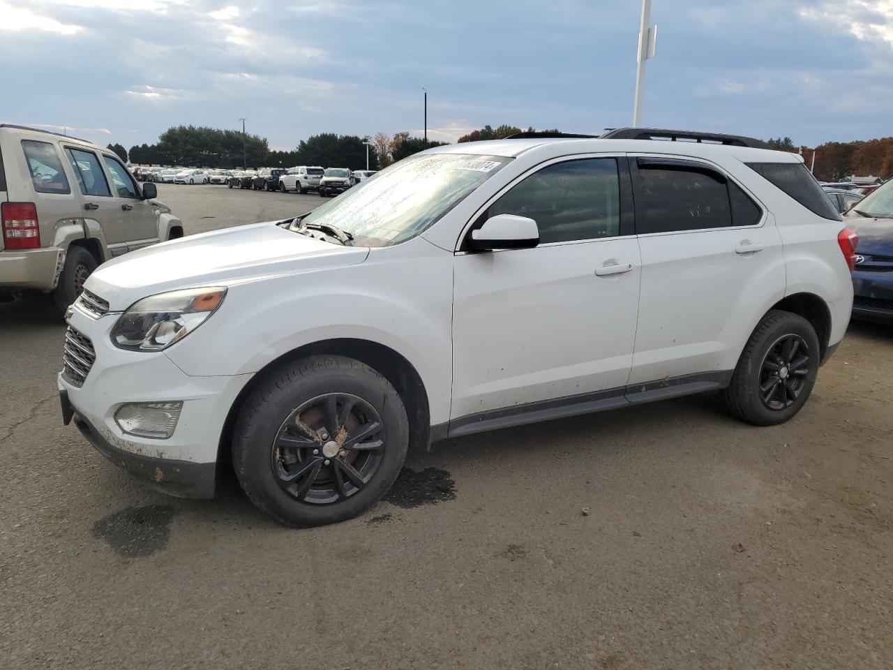 2017 CHEVROLET EQUINOX LT car image