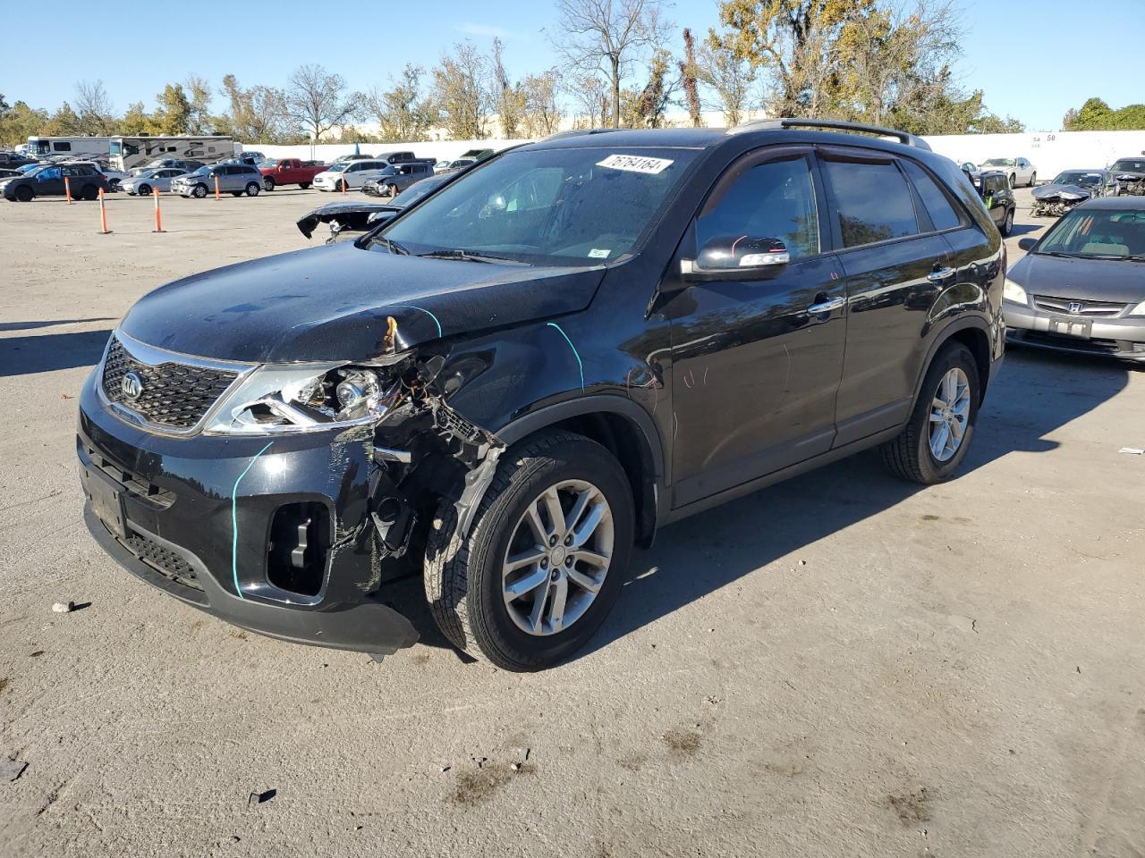 2015 KIA SORENTO LX